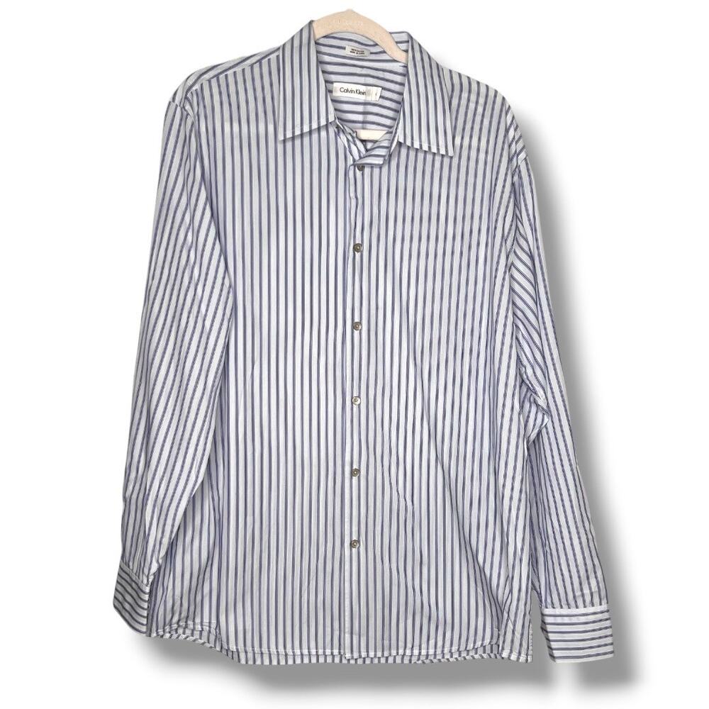 Men's Calvin Klein Long Sleeve Blue White Vertical Stripe Button Up Shirt Large